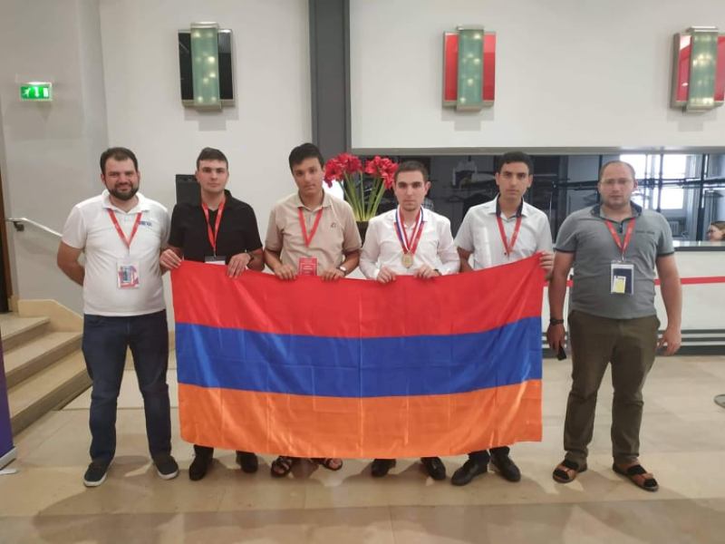 Team armenia. Теам Армения *88*0079.