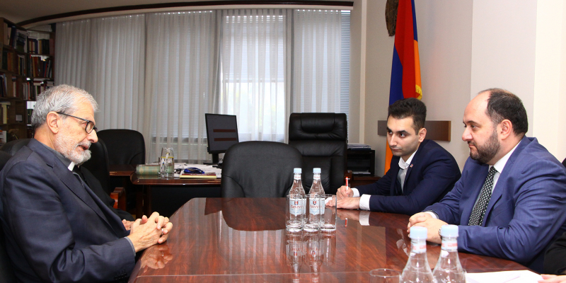 ՀՀ ԿԳՄՍ նախարար Ա.Հարությունյանն ընդունել է Թուրքիայի Հայ Կաթողիկե եկեղեցու թեմի առաջնորդ Տեր Լևոն արքեպիսկոպոս Զեքիյանին