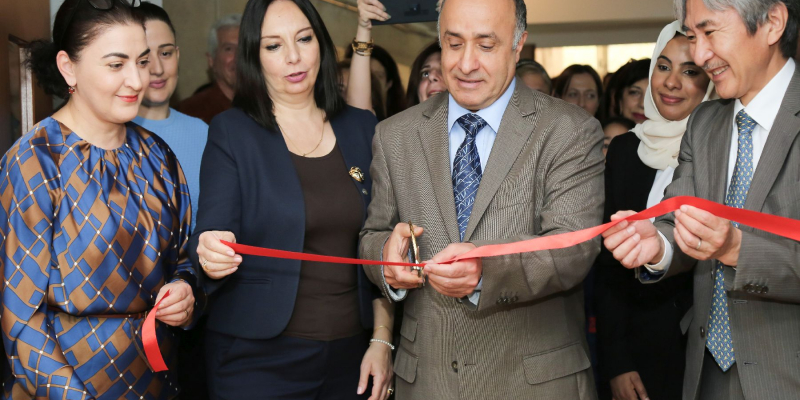 Խնկո Ապոր անվան ազգային մանկական գրադարանում ՀՀ-ում ԱՄԷ դեսպանության աջակցությամբ բացվել է «Արաբական անկյուն»