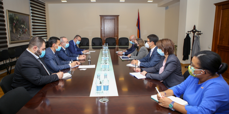 ԿԳՄՍ նախարար Վահրամ Դումանյանն ընդունել է ՀՀ-ում ԱՄՆ դեսպան Լին Թրեյսիին