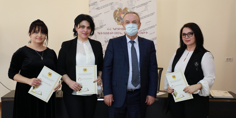 Մաթեմատիկան՝ առավել հասանելի. երեք ուսուցիչների նախաձեռնությունը