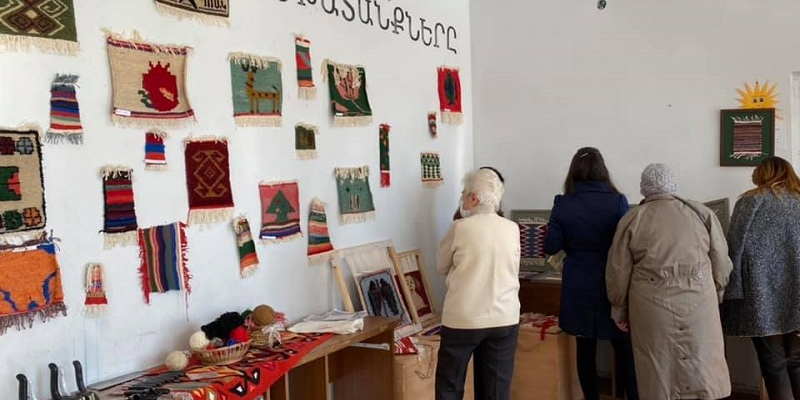 Կարպետագործության և գորգագործության ցուցադրություն՝ Երևանի Աջափնյակ վարչական շրջանի երեխաների սոցիալական հոգածության կենտրոնում
