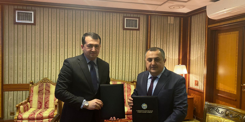 Karen Giloyan signs a memorandum of cooperation with the Deputy Minister of Tourism and Sports of Uzbekistan