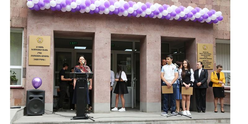 «Վստահ եմ՝ բազում առիթներ ենք ունենալու՝ հպարտանալու ձեր հաջողություններով». Ժ. Անդրեասյանը շնորհավորել է շրջանավարտներին
