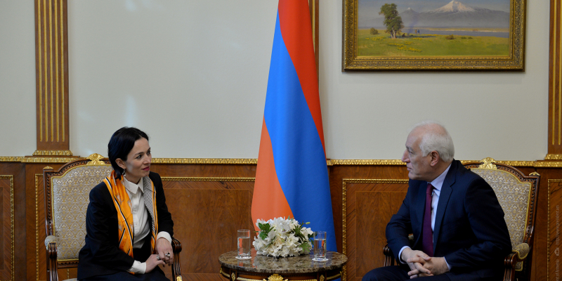 ՀՀ նախագահ Վահագն Խաչատուրյանն ընդունել է ԿԳՄՍ նախարար Ժաննա Անդրեասյանին