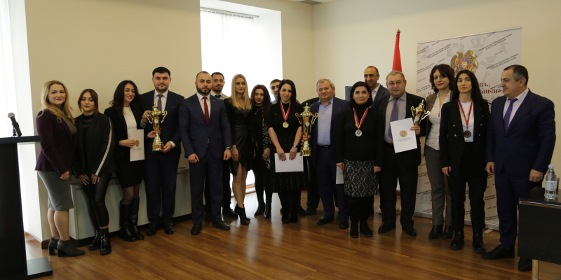 «Մեզնից յուրաքանչյուրը զենքի մասին տարրական գիտելիքներ պետք է ունենա». Կարեն Գիլոյան