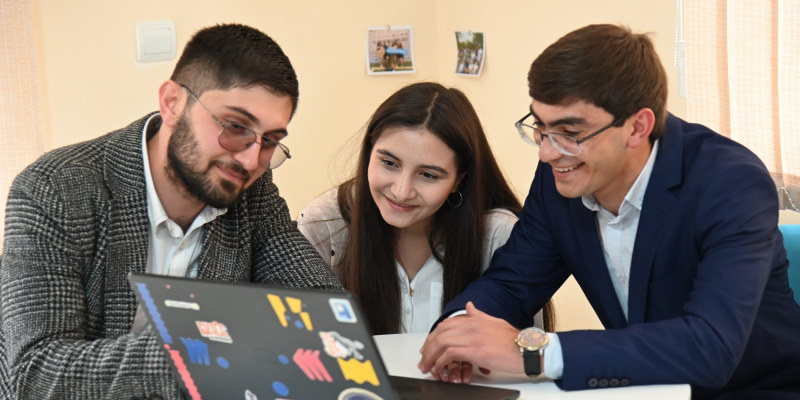 Երիտասարդական մայրաքաղաք Մեծամորում բացվել է Սպարապետ Վազգեն Սարգսյանի անվան երիտասարդական կենտրոն