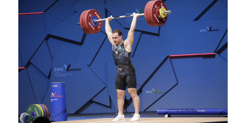 Weightlifter Rafael Harutyunyan - bronze medalist of the European Championship