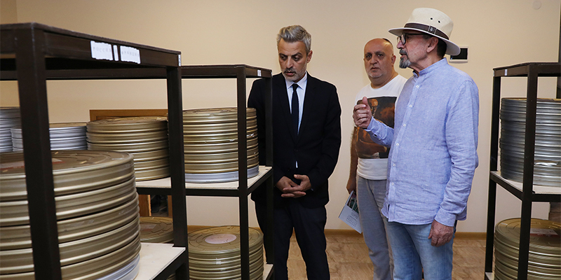 ESCS Deputy Minister Daniel Danielyan gets acquainted with the activities of the Union of Cinematographers of Armenia