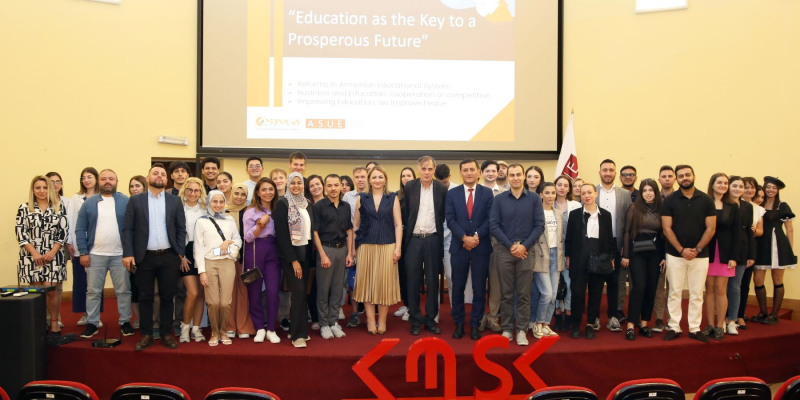 «Կրթությունը՝ որպես բարեկեցիկ ապագայի գրավական». միջազգային ուսանողական խմբի հետ քննարկում ՀՊՏՀ-ում