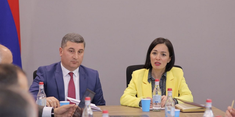 300 դպրոց և 500 մանկապարտեզ կառուցելու, վերանորոգելու և հիմնանորոգելու հարցերը քննարկվել են ՏԿԵ նախարարությունում