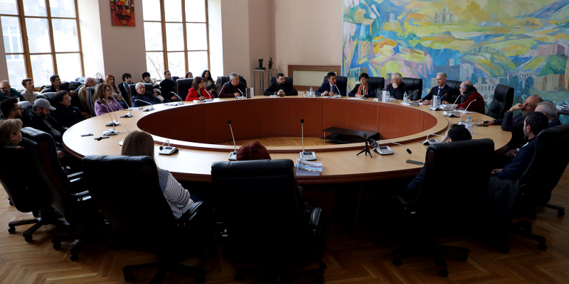 Շնորհանդես. լույս է տեսել «Բանի առեղծվածը» բանաստեղծությունների ուկրաիներեն-հայերեն ժողովածուն