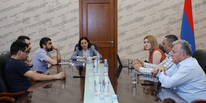 Գիտության մասին պետք է շատ խոսել. Ժաննա Անդրեասյանը հանդիպել է «Գիտուժ» նախաձեռնության ներկայացուցիչներին