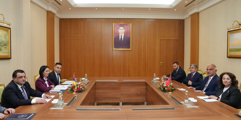 ESCS Minister met with the Minister of Culture and Tourism of the Republic of Türkiye in Ashgabat