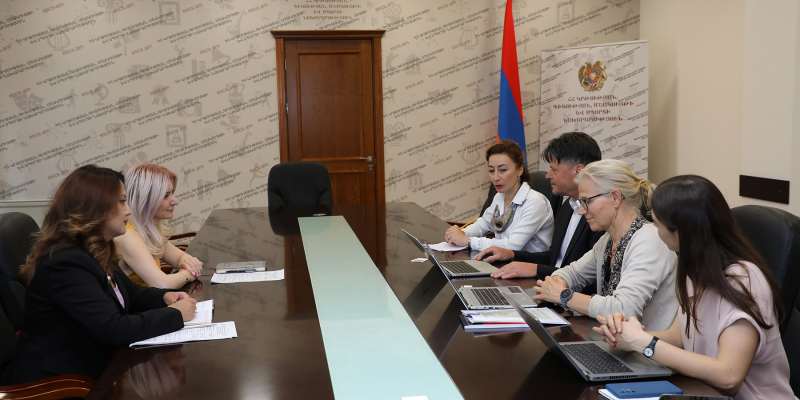 “School Feeding” program is discussed with representatives of World Food Program Assessment Mission