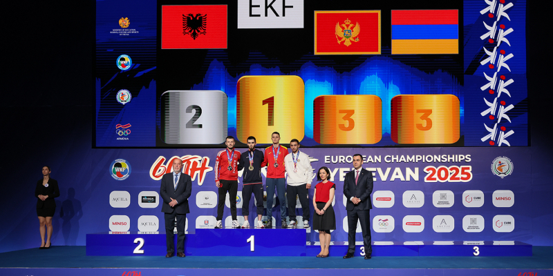 ESCS Minister awards medalists of European Karate Championship