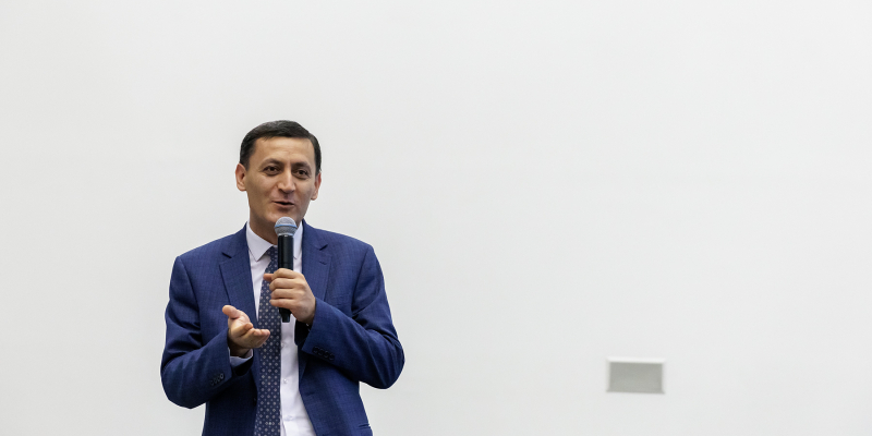 Արթուր Մարտիրոսյանը մասնակցել է «42 Երևան» ծրագրավորման միջազգային դպրոցի շրջանավարտների ավարտական միջոցառմանը