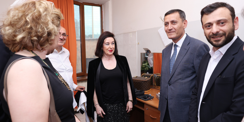 Կայացել է «Սիրո կամուրջ» խորագրով հիշատակի միջոցառումը՝ նվիրված Մհեր Մկրտչյանին