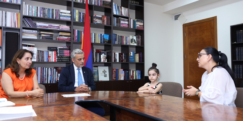 Դաշնակահար Անահիտ Դիլբարյանը պարգևատրվել է ԿԳՄՍՆ պատվոգրով