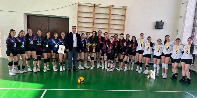 7-12-րդ դասարանների աշակերտների միջև սպարտակիադայի ծրագրով կայացել են վոլեյբոլի հանրապետական եզրափակիչ փուլի մրցումները
