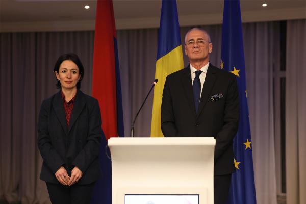 Բարեկամության խորացման գործում կարևոր դեր ունի հայ համայնքը. Ժաննա Անդրեասյանը ներկա է եղել Ռումինիայի ազգային տոնին