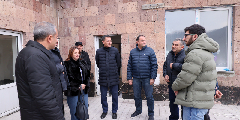 Արթուր Մարտիրոսյանն այցելել է Ճամբարակի, Հրազդանի և Ծաղկաձորի երիտասարդական կենտրոններ