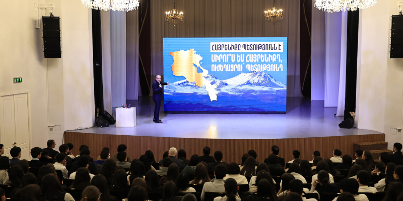 Վարչապետը հանդիպել է ուսանողների և աշակերտների հետ