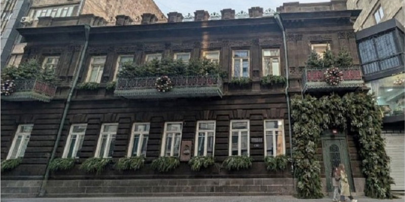 Քննարկվել են Առաքել Աֆրիկյանի տան և Կեչառիսի վանական համալիրի Սուրբ&nbsp;Գրիգոր եկեղեցու որմնանկարների էսքիզային նախագծերը