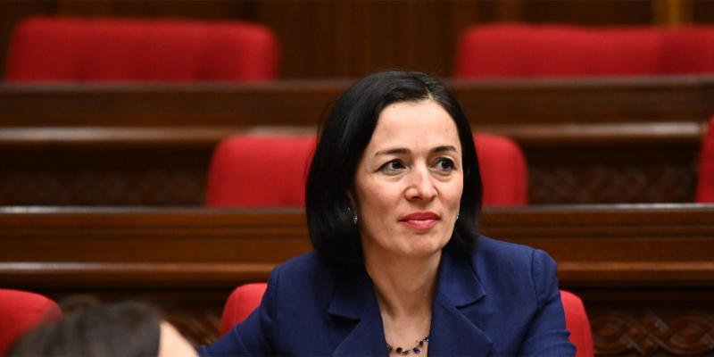 Նախարարը հերքում է դպրոցների փակման մասին կեղծ լուրերը