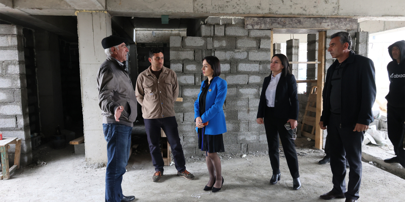 Ժաննա Անդրեասյանը հետևել է Արմավիրում և Երևանում մարզադպրոցների կառուցման ընթացքին