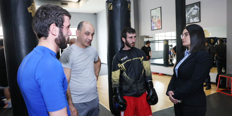 Հասմիկ Ավագյանը հաջողություն է մաղթել բռնցքամարտիկներին