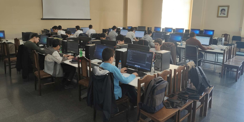 Ոսկե, արծաթե և բրոնզե մեդալներ՝ IATI ինֆորմատիկայի միջազգային 17-րդ օլիմպիադայում