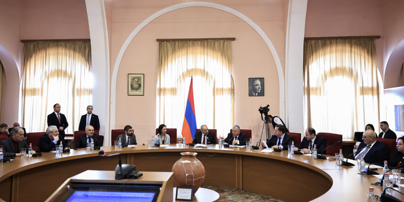 Գիտության զարգացումը մեր քաղաքականությունն է. քննարկում ԳԱԱ-ում