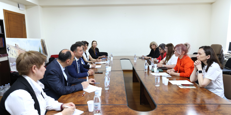 Ղրղզստանի կրթության նախարարի տեղակալի հետ քննարկվել են համագործակցության հնարավորությունները
