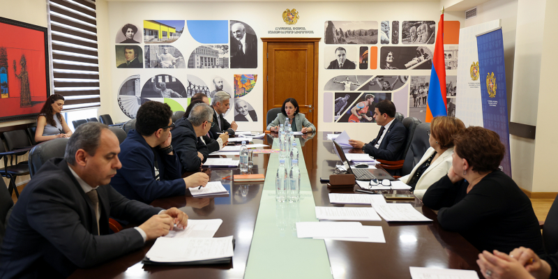 Քննարկվել են Հանրապետության հրապարակի և Օպերային թատրոնի 100-ամյակների միջոցառումների առաջարկները