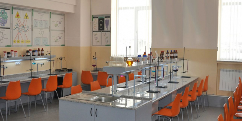 В этом году все старшие школы Армении получат лаборатории по естественным наукам