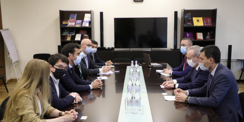 Armenian-French cooperation in the field of higher education: ESCS Minister receives the President of Jean Moulin Lyon 3 University