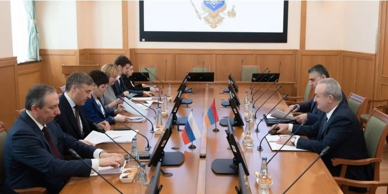 RA ESCS Minister Vahram Dumanyan and Minister of Science and Higher Education of the Russian Federation Valery Falkov discuss issues of bilateral cooperation