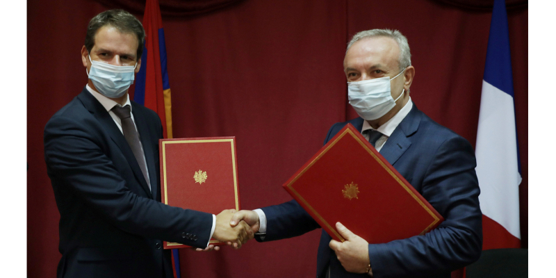 A partnership agreement is signed on the advancement of French language teaching in general education institutions of the Republic of Armenia