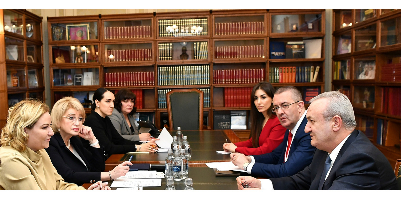 Ministers Vahram Dumanyan and Olga Lyubimova sign a cooperation program in the field of culture
