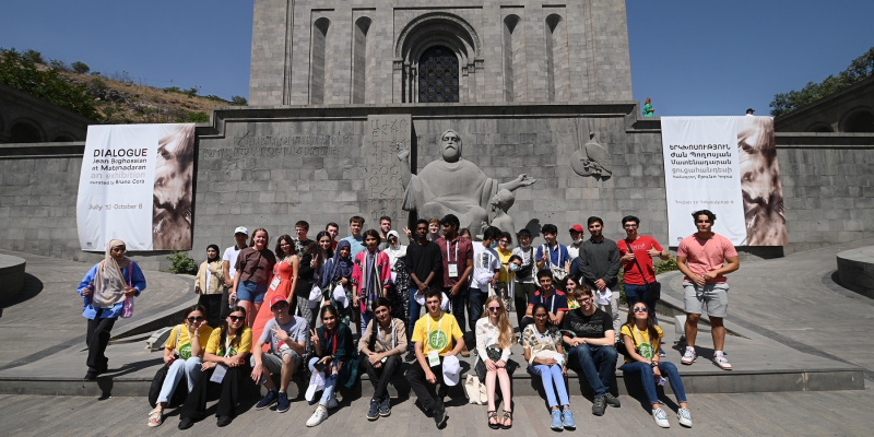 Կենսաբանության 33-րդ միջազգային oլիմպիադայի մասնակիցներն այցելել են «էրեբունի» թանգարան և Մատենադարան