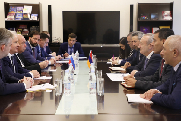 Minister Vahram Dumanyan receives the delegation of the Russian Federation