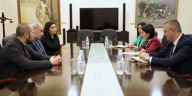 ESCS Minister receives the newly appointed Ambassador of Georgia to Armenia