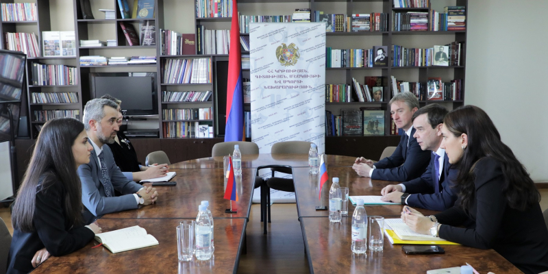 Issues on Armenian-Russian cultural cooperation are discussed