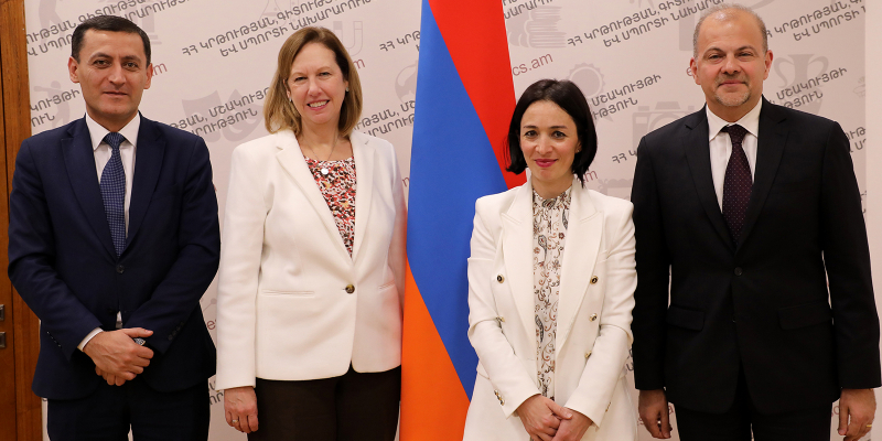 Zhanna Andreasyan receives Deputy Assistant Secretary for Policy at the US State Department's Bureau of Educational and Cultural Affairs